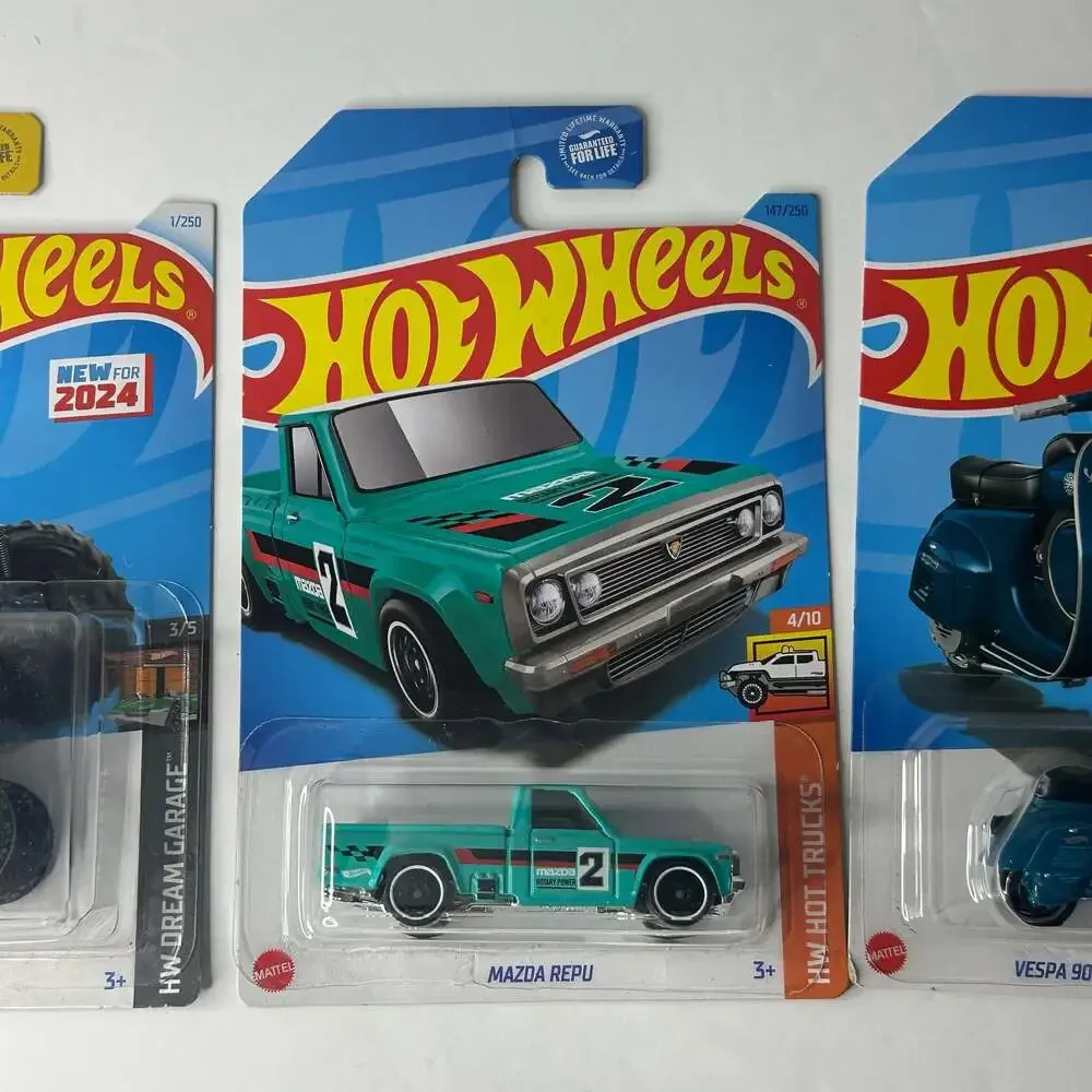 Lot of 11 Hot Wheels Die-Cast Toy Cars Assorted Collection
